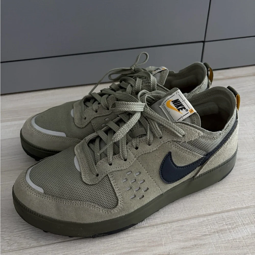 Nike Men’s Sneakers Olive Green with Black Swoosh